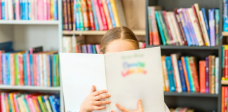 MPC-SP questiona distribuição de livros didáticos de R$ 8,4 milhões que ficaram estocados em escolas